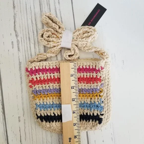 Multi Color Crossbody Handbag - Picture 6 of 9